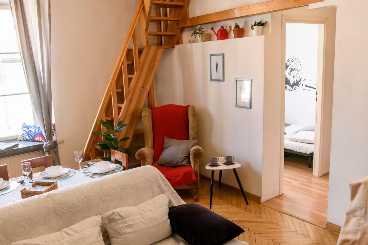 Old Town Folk Apartment Varsavia Esterno foto