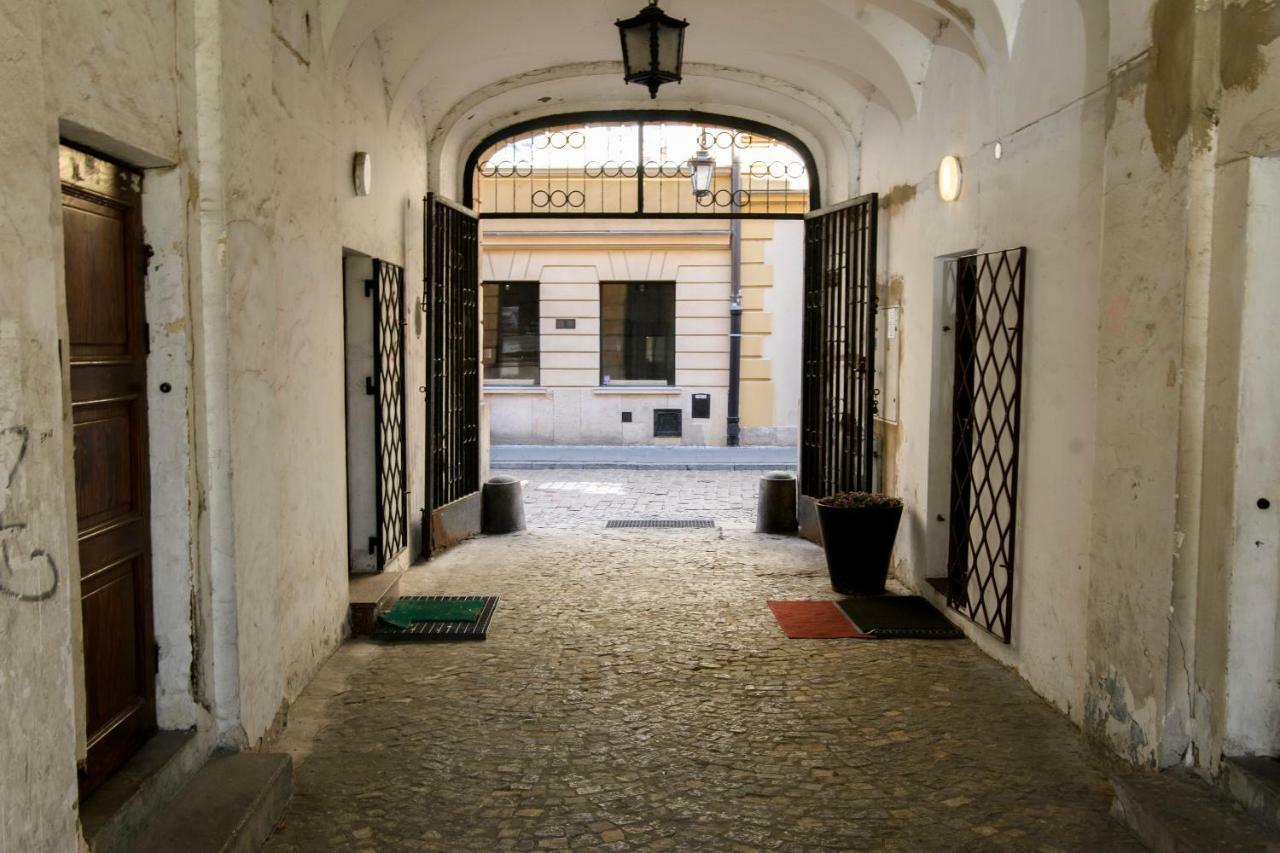 Old Town Folk Apartment Varsavia Esterno foto