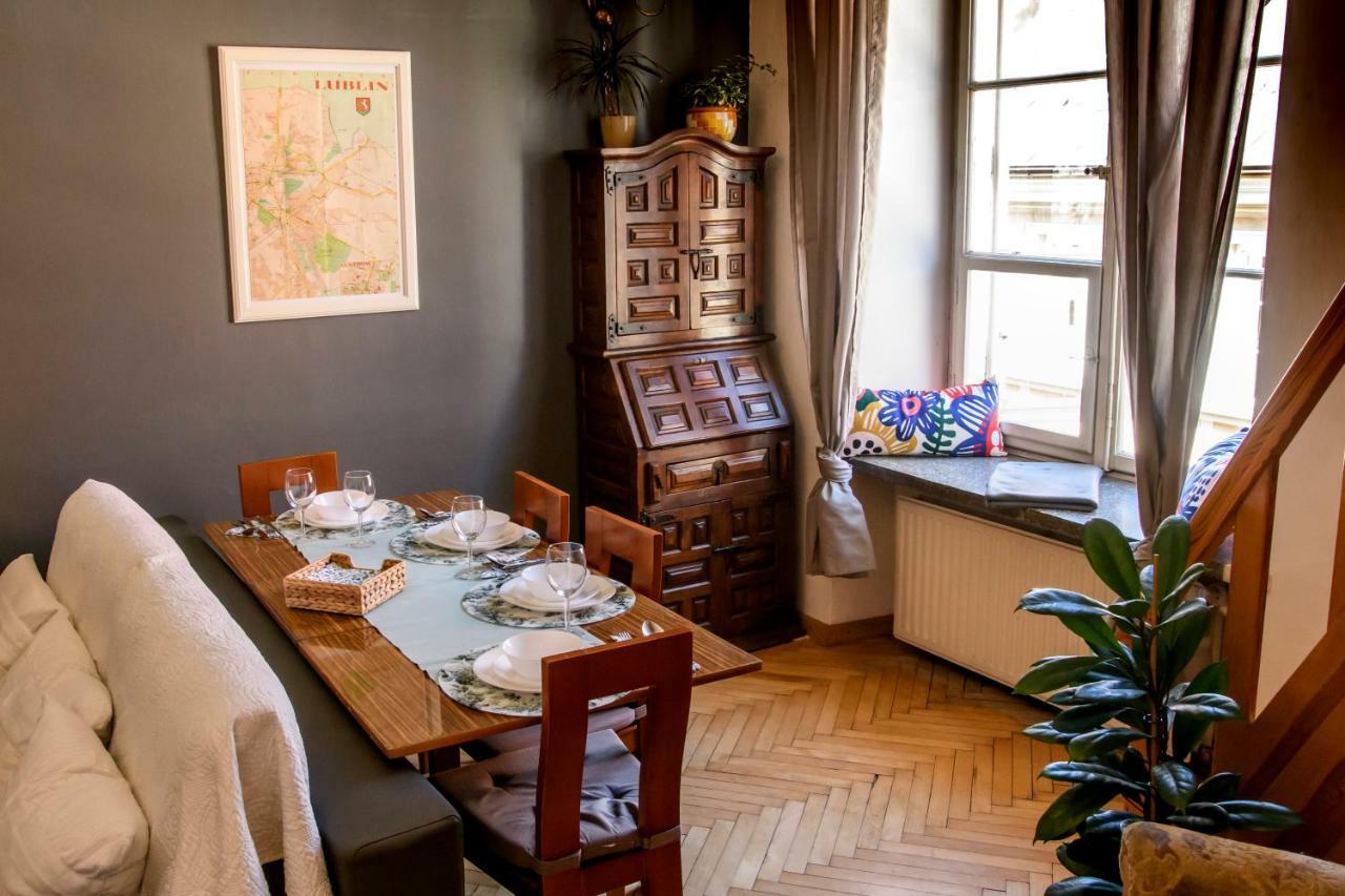 Old Town Folk Apartment Varsavia Esterno foto